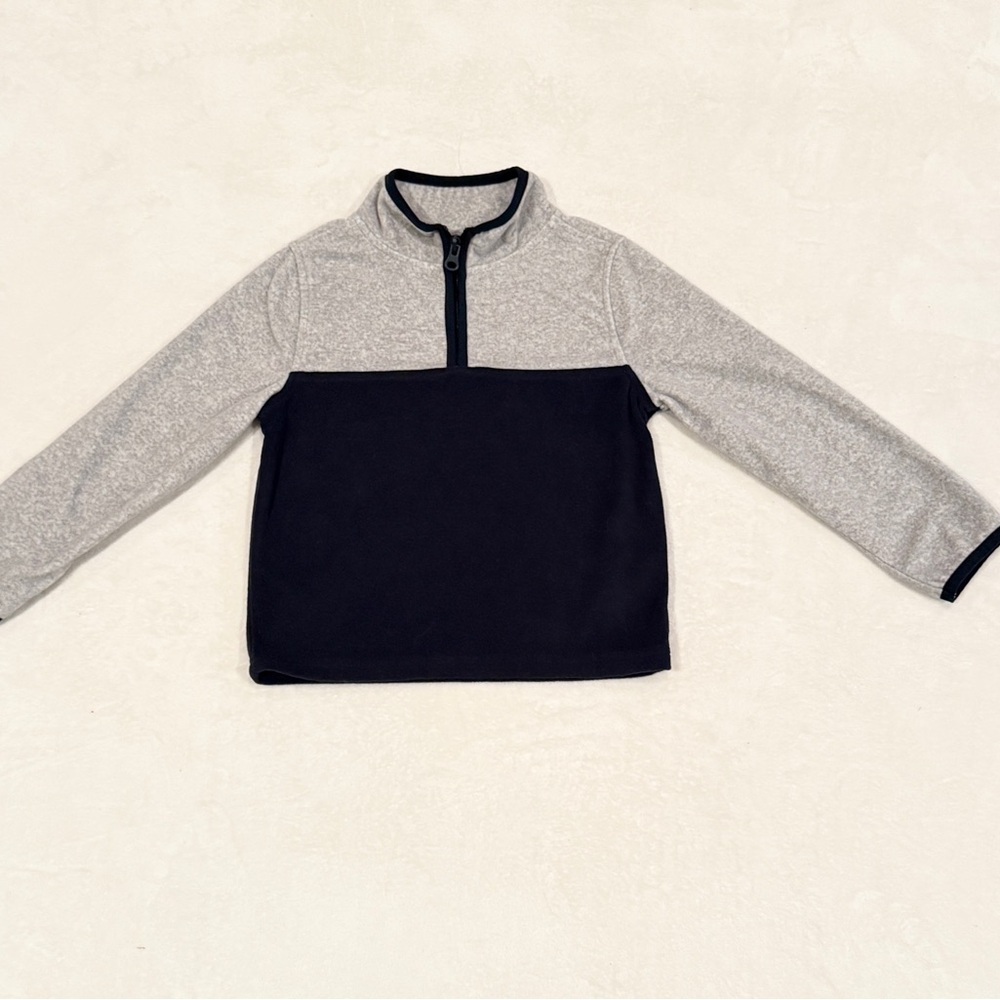 OshKosh B'gosh Gray and Black Kids Sweater